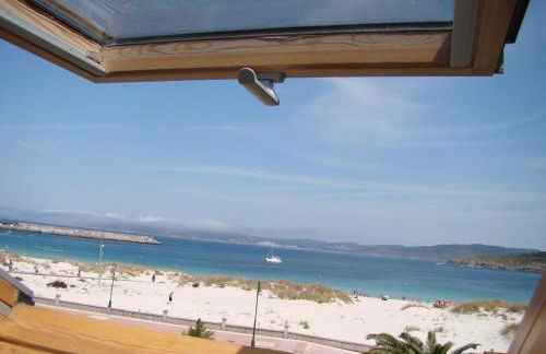 CASA CHALET ATALAYA a pie de playa en Laxe - Foto 30