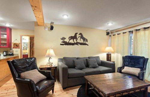 Chamonix #15 - Cozy Mtn Retreat with Fireplace - Foto 8