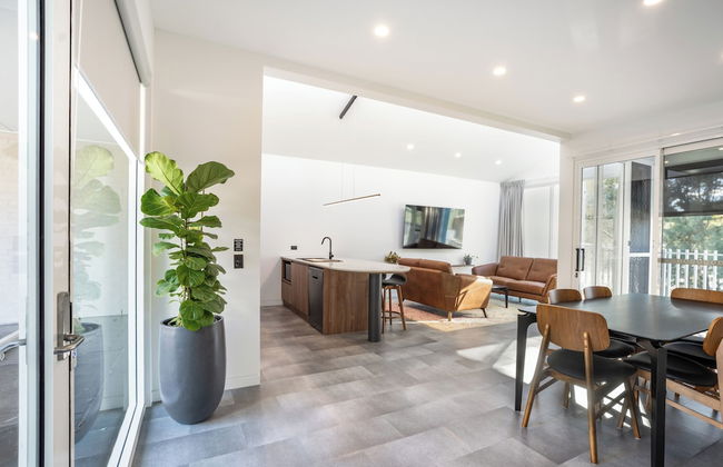 Clare Hillside Apartments - Photo 14