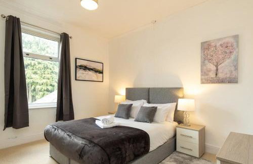 Comfortable 2-BR House in Barking -Free Parking - Photo 10