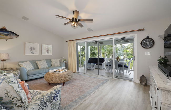 Waterfront Luxury Home With Pool And Boat Dock 3 Bedroom Home by RedAwning - Foto 8