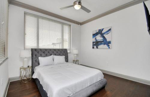 Skyline King Beds Retreat 2BR 2BA Near NRG Medical Center Galleria Mall - Foto 23