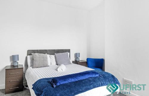 Bright 4 BR Home - Forest Fields - City Centre - Free Parking - WiFi - Close to Forest Rec - Sleeps 8 - Foto 14