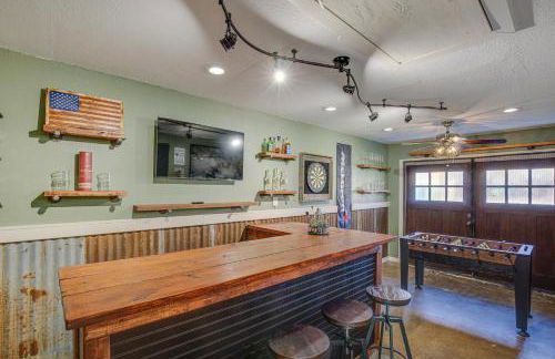 Game Room and Fire Pit Family-Friendly Aubrey Home - Foto 12