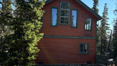 Spacious 4 Bedroom Chalet on Hiking Trails - Foto 1