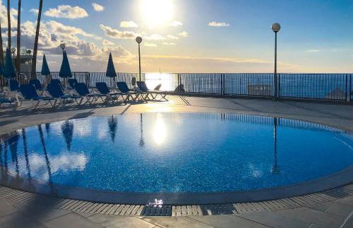 Stunning Views Guaranteed - Photo 36