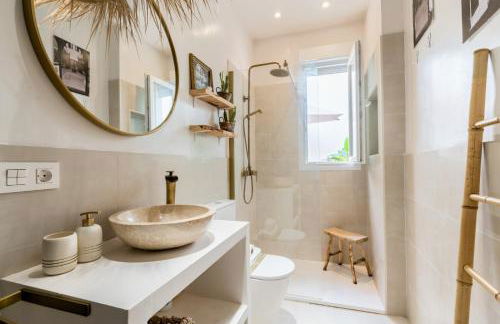 Oasis con patio y encanto en centro Sevilla - Foto 1