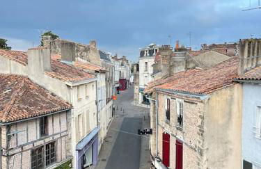 Appartement 2 chambres - 6 personnes - Centre de Parthenay - Garage et Wifi - Foto 17