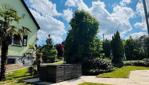 Familien-Ferienhaus am Felsenlabyrinth - Foto 3, Garden, Garden view