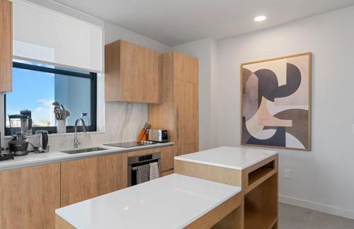 Condo Steps from Bayfront & the Kaseya Center - Foto 4