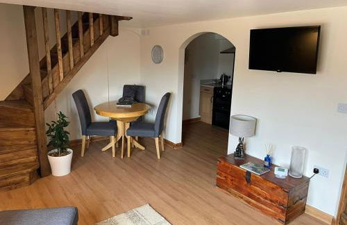 Buttercup Cottage at The Old Tractor Barn - Photo 11