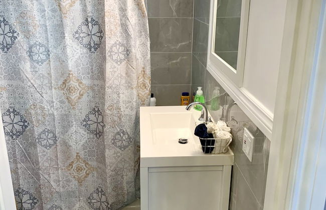 The Horseshoe Falls Villa- 6BR Free Parking, Minutes From Falls & Casino - Foto 24