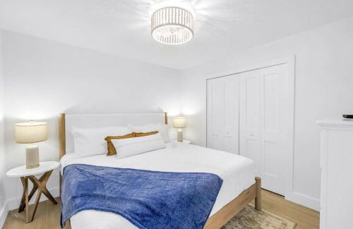 The Village Breeze, 2 Units - 4 BR, 4 Baths, Pool Walk to Beach and Siesta Key Village - Foto 22