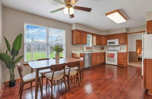 Quiet Ranch Retreat for Work Crews & Families Johnstown OH - Foto 1