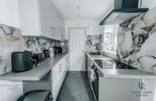 The Royal Suite 1BR Apartment Near Etihad Stadium & Coop Live - Foto 19