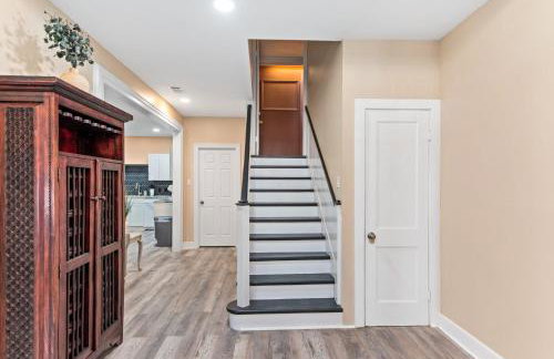 610 Franklin - Downstairs - 2 Bed, 2 Bath, Heart of Downtown, Pet Friendly with fee - Foto 14