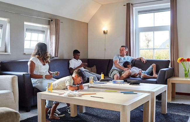 Beautiful Farm Villa With Large Garden in Limburg - Photo 5