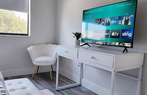 Lux property great for 1 to 8 Guests-family trip ,5Beds 2Rooms Staycation with Gym and EV, proximity to Downtown and Beaches - Foto 25