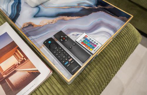 Entire Private Home with 3 Bedrooms 2 Bathrooms, with Garage, Gated Yard, King Bed House, Available Now - Foto 27