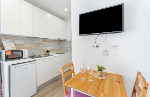 Céntrico Ático con Terraza Privada - Foto 5