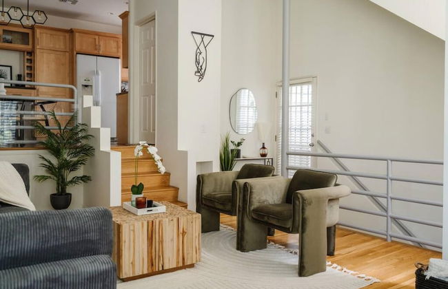 Hollywood Hills Sunset Strip Home w Hottub - Photo 37