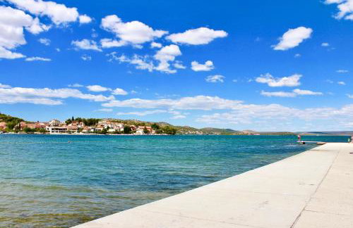 Apartments by the sea Bilice, Krka - 23875 - Photo 11