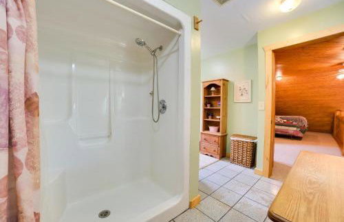 Pet Friendly Mullett Lake Home 3 Mi to Marina! - Foto 16