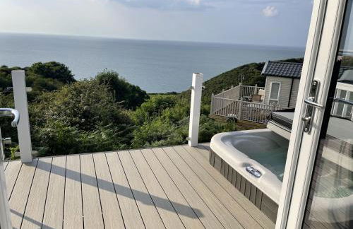 Sea Breeze Lodge - Photo 3