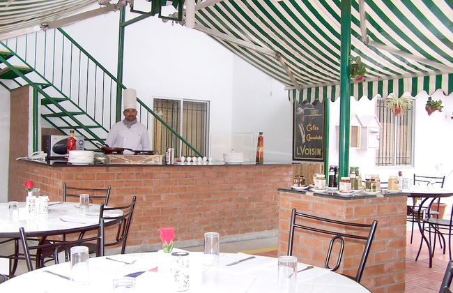 Sterling Living Space - Residency Road - Foto 24