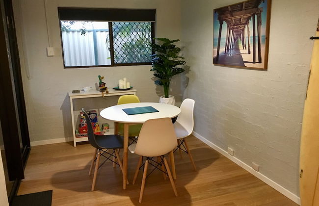 Burleigh Palms Holiday Apartments - Photo 18