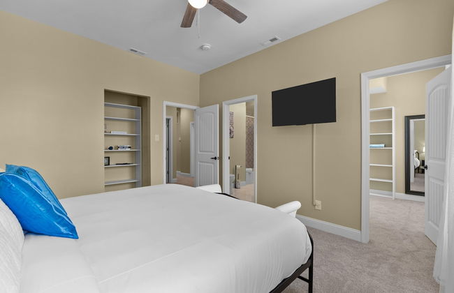 Red Brick Hideaway | JZ Vacation Rentals - Photo 7