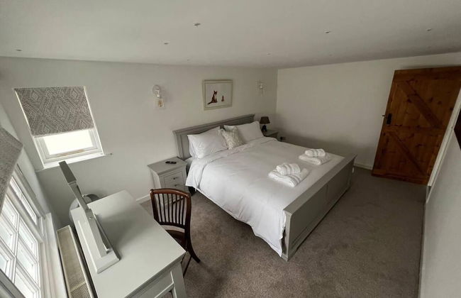 2 Bed Grade 2 - Dates Back to 1500's - Foto 3