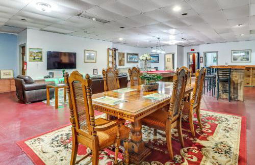 4 Mi to Mauch Chunk Lake Spacious Apt with Bar! - Foto 8