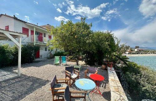 KIVERI 1876 traditional seafront cottage - Photo 1