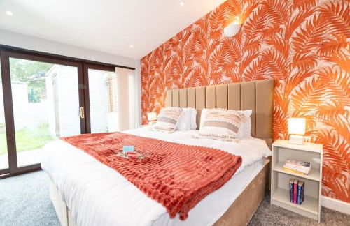 Stylish 4 bed - Contractor Stays, Wi-fi, Plenty of Parking - Foto 15