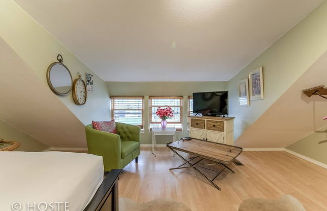 Chic Boutique Wine + Mtns Walk Everywhere - Foto 2