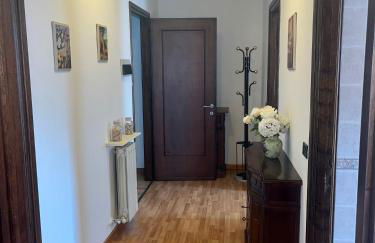 Il lago e la collina - Foto 20