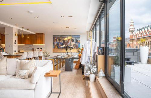 SAINT PAUL - Unrivalled 3BR Penthouse Apartment with Hot Tub Leeds - Foto 30