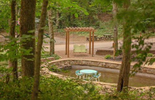 Lena Cabin Wooded Tiny Cabin - Hot Tub - Foto 24