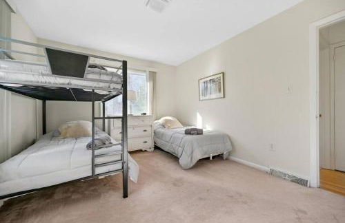 Pocono Pines, Lake Naomi 4 bedrooms, 2 full bath - Foto 33