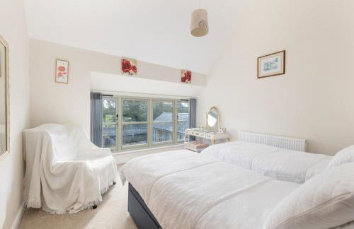 The Poppies - Photo 23