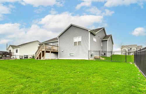 Spacious and Modern Home with Deck in Oregon! - Foto 37