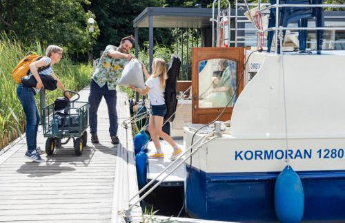Boats & Yachts at Zehdenick Marina by Kuhnle-Tours - Photo 12