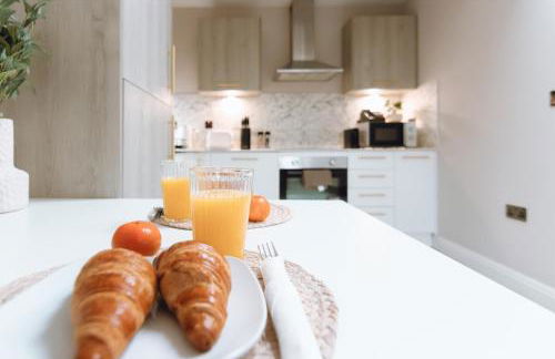 Luxury 2 BD with Free Parking & WIFI, Near Train Station and Stockport Hospital - Foto 12