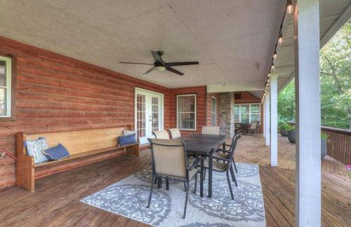 Rural 6 bedroom cabin - With a Hot Tub! - Foto 17