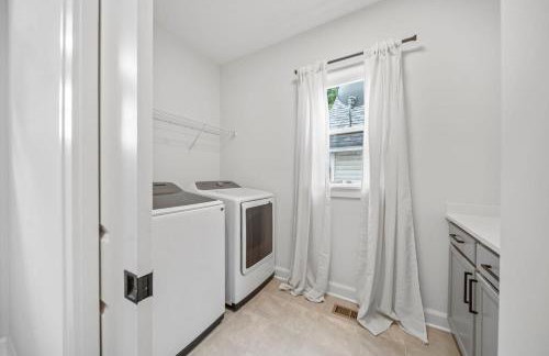 Hot Tub - Mins to Short North - Retro Game Room - Foto 37