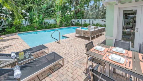 Steps to Beach, Pool, Backyard Oasis, Game Room - Foto 2