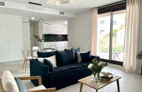 Stylish Boutique Apt Estepona - Relaxing stay Pool Free Parking - Foto 1