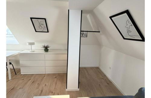 Light-filled Top-Floor Studio in Karlsruhe-Mühlburg - APOLONIAliving - Apt4 - Foto 17