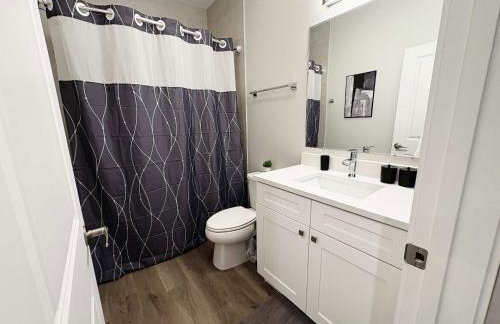 Warrenville Retreat 4BR 3 Bath Townhouse - WV2 - Foto 22